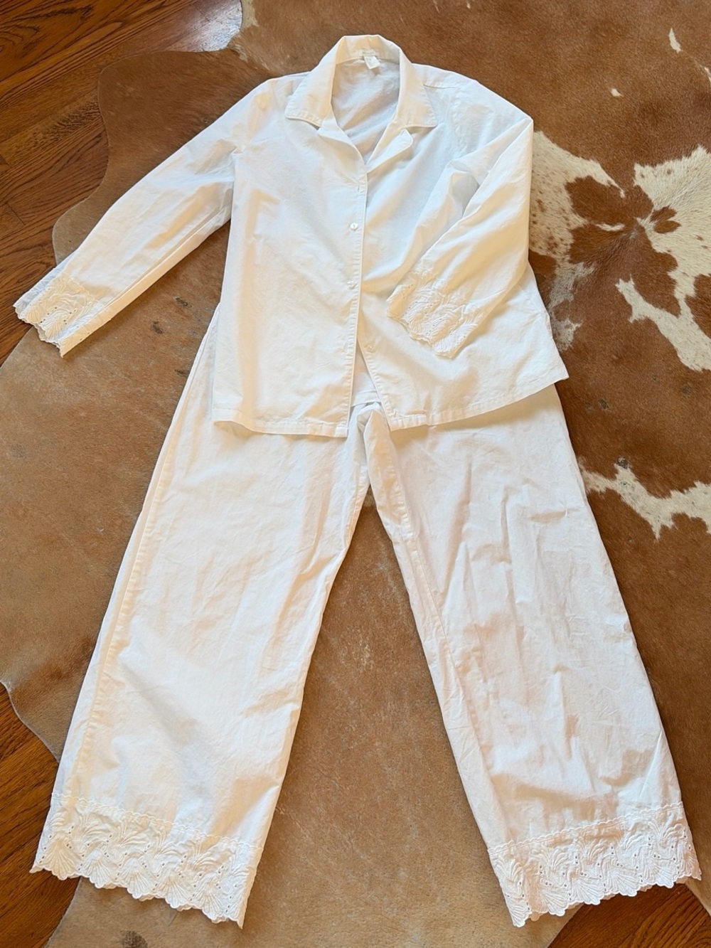 White Cotton Lounge Set with Lace Trim